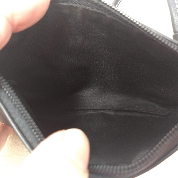 COACH BLACK LEATHER WRISTLET - Picture 4 of 4